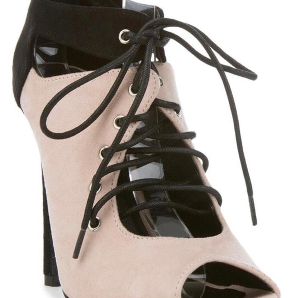 Blaire Pump. SALE 💥💥